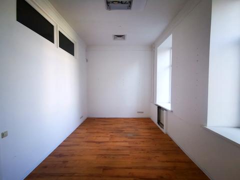 комерційна за адресою Георгіївський пров., 7