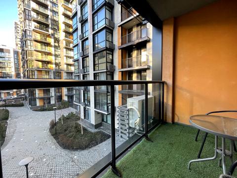 комерційна за адресою Джона Маккейна вул. (Івана Кудрі), 1