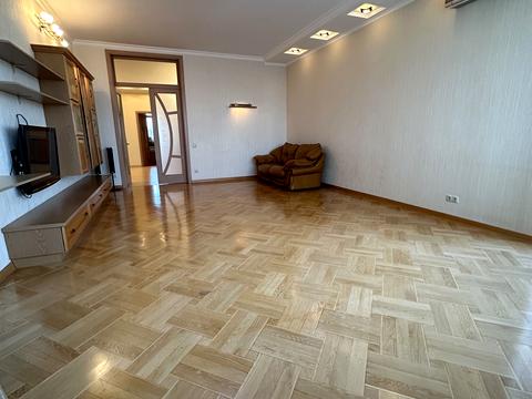 квартира за адресою Старонаводницька вул., 6-Б