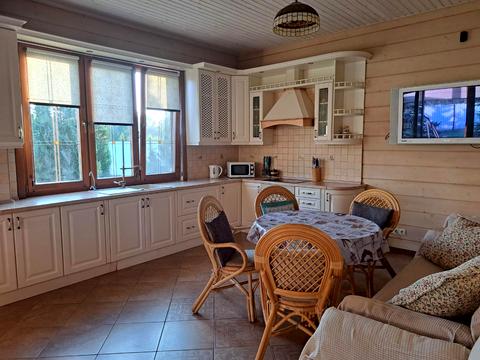 будинок за адресою Кар'єрна вул.