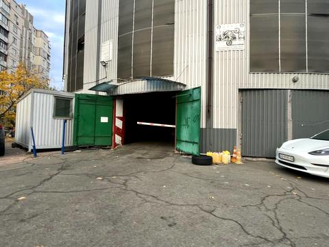 паркоместо по адресу Ларисы Руденко ул., 6-А
