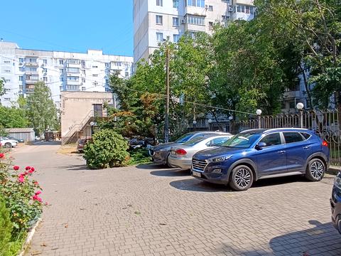 комерційна за адресою Лазурна вул. (Гайдара), 3А