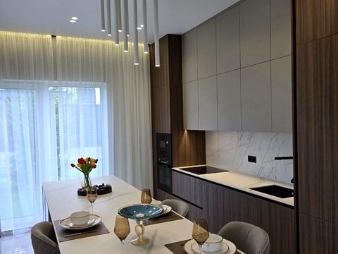 будинок за адресою Квітнева вул.