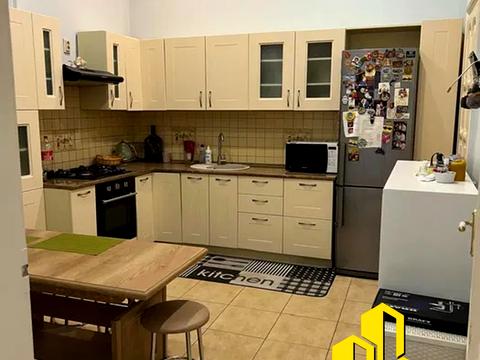 квартира за адресою Дорошенка вул., 44