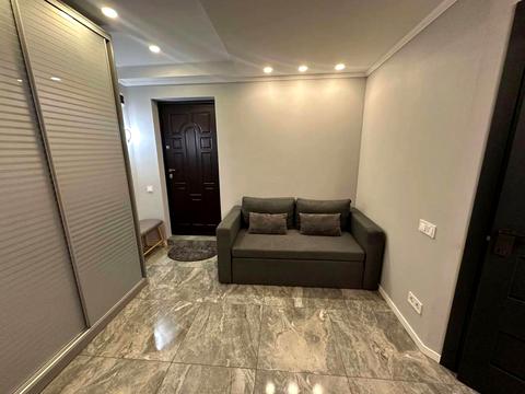 квартира за адресою Зодчих вул., 34