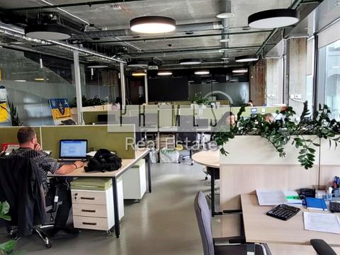 комерційна за адресою Велика Васильківська вул. (Червоноармійська), 100