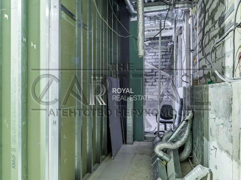 комерційна за адресою Київ, Миколи Міхновського бульв. (Дружби народів), 1