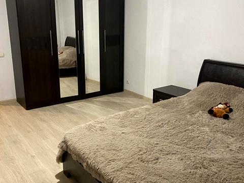 квартира по адресу Заречанская ул., 57/1