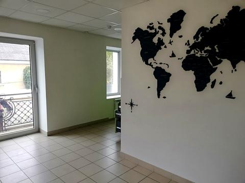 комерційна за адресою П'ятницька вул., 4