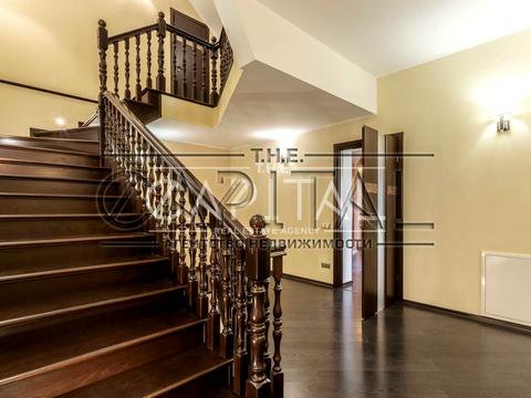 будинок за адресою Центральна вул., 45