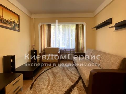 квартира за адресою Братиславська вул., 38