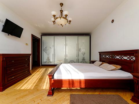 квартира по адресу Червоной Калины просп., 1