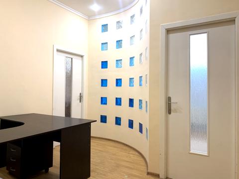 комерційна за адресою Павлівська вул., 17