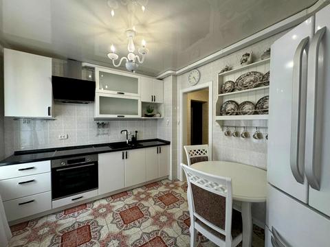 квартира за адресою Левка Лук'яненка вул. (Маршала Тимошенка), 13-А