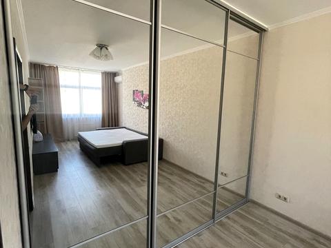 квартира за адресою Анни Ахматової вул., 22