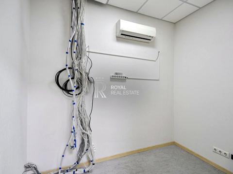 комерційна за адресою Антоновича вул. (Горького), 172