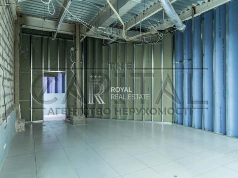 комерційна за адресою Київ, Миколи Міхновського бульв. (Дружби народів), 1