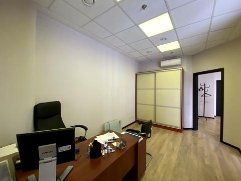 комерційна за адресою Дніпровська набережна вул., 26-Ж