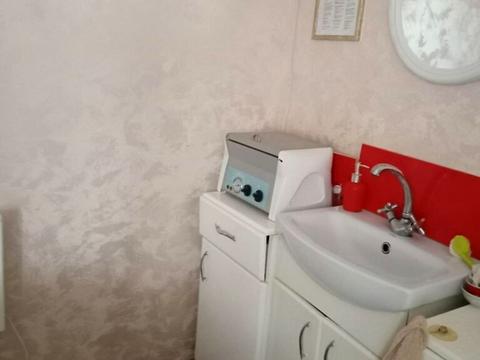 комерційна за адресою Інститутська вул., 6а