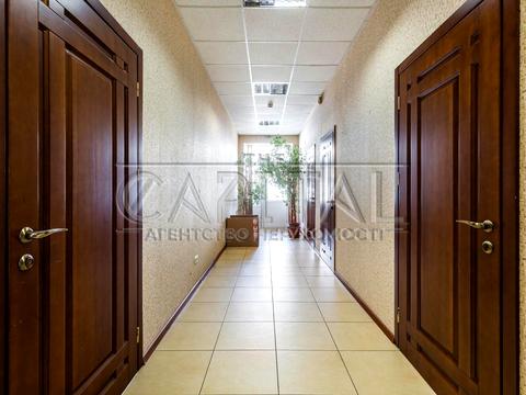 комерційна за адресою Дегтярівська вул., 45