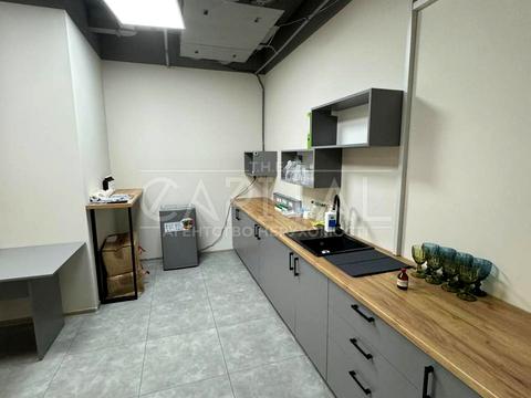 коммерческая по адресу Глубочицкая ул., 32