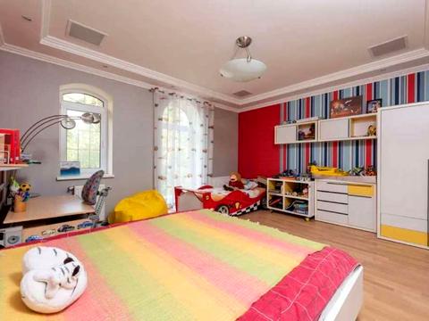 будинок за адресою Вишнева вул.