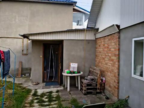 будинок за адресою Олександра Кониського вул. (Володарського)