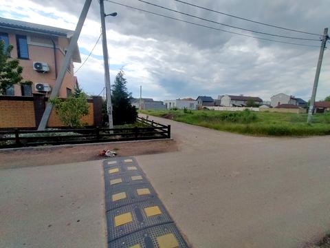 участок по адресу п. Лески, Українська, 35