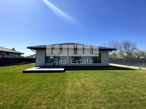 будинок за адресою Центральна вул.