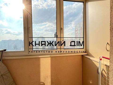 квартира за адресою Срібнокільська вул., 1