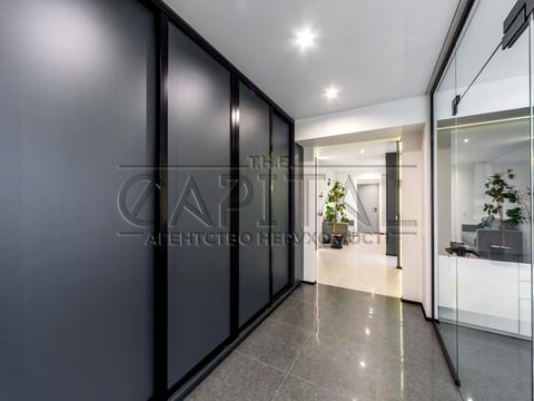 комерційна за адресою Володимирська вул., 51/53