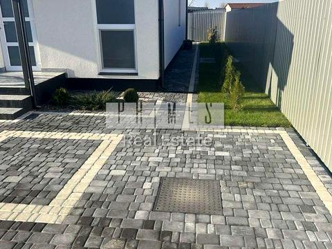 дом по адресу Київська вул.