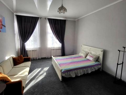 квартира за адресою Рене Декарта вул., 7