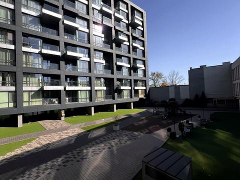 квартира за адресою Під Дубом вул. (Космонавтів), 7а