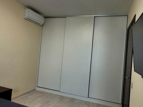квартира по адресу Гвардейцев-Широнинцев ул., 49а