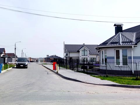 участок по адресу Андрія Шептицького