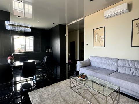 дом по адресу феодосійська, 5