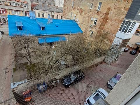 коммерческая по адресу Кардинала Любомира Гузара ул., 32