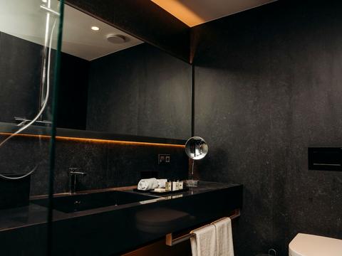 квартира за адресою с. Поляниця, урочище Вишні вул., 121-А
