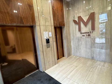 комерційна за адресою Академіка Заболотного вул., 1