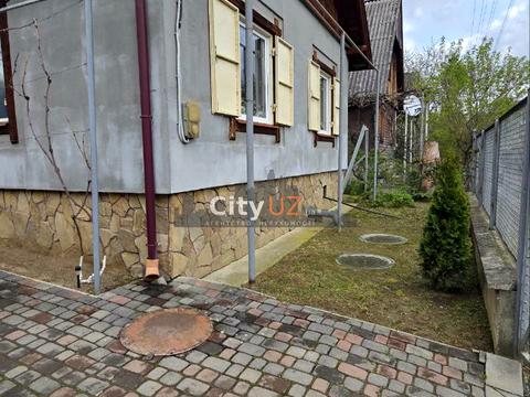 будинок за адресою Головна
