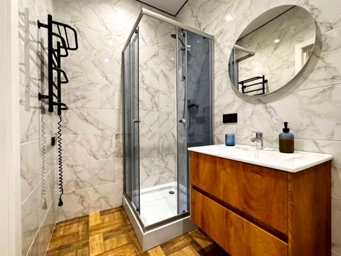 квартира за адресою Зарічна вул., 6