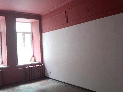 комерційна за адресою Межигірська вул., 32-А