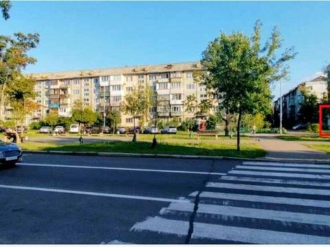 комерційна за адресою Верховної Ради бульв., 26