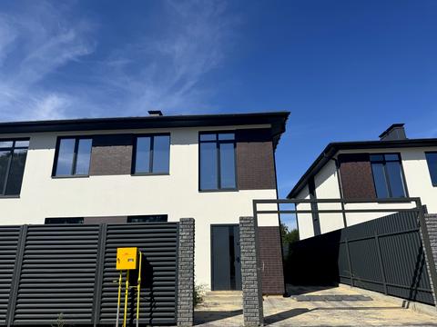 будинок за адресою смт. Гостомель, Дніпровська вул. (Калініна), 48