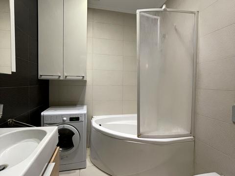 квартира за адресою Дніпровська набережна вул., 14-Б