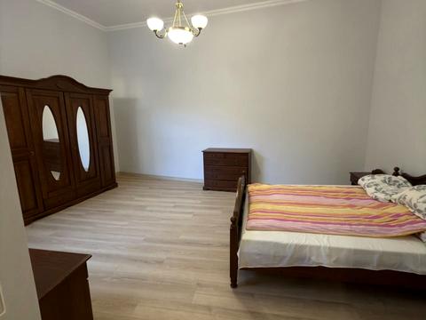 квартира за адресою Івана Франка вул., 63