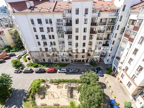 комерційна за адресою Щекавицька вул., 30/39