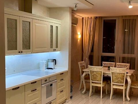 квартира за адресою Авіаконструктора Ігоря Сікорського вул. (Танкова), 1-А