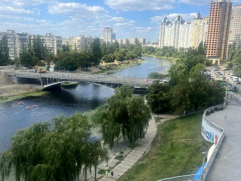 квартира за адресою Соборності просп. (Возз'єднання), 30-А